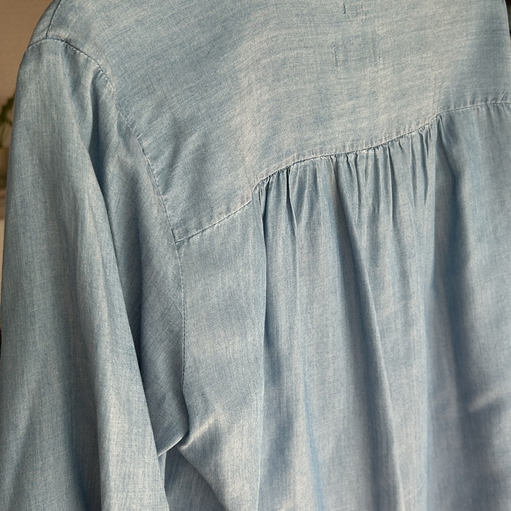 Loft Chambray Feather Light Tunic- Euc - image 5